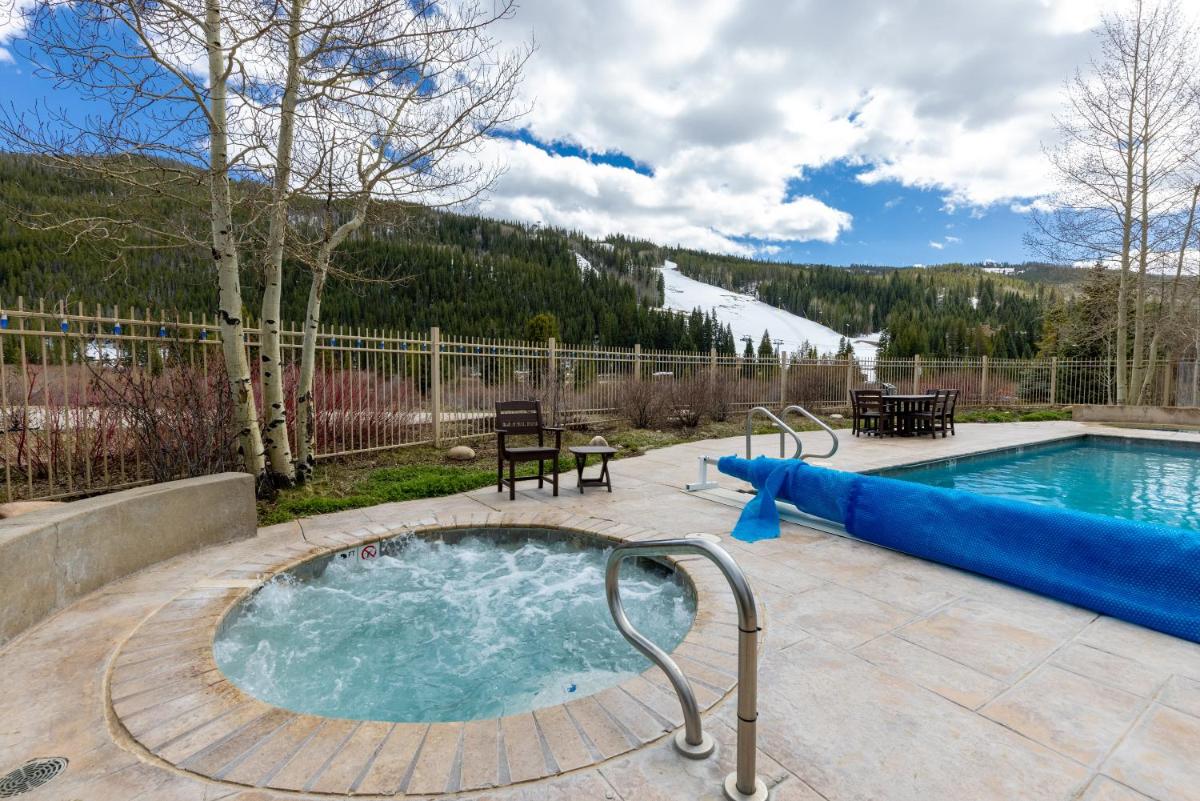 2300 Red Hawk Lodge condo - Housity