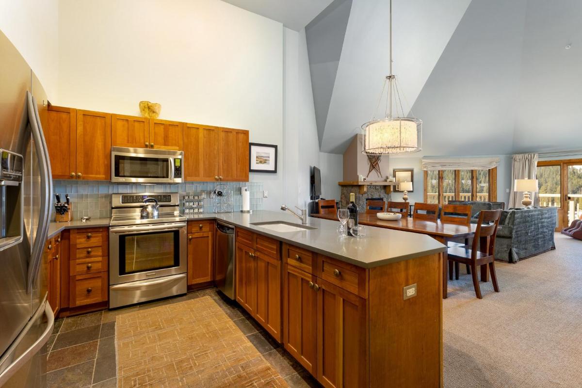 2300 Red Hawk Lodge condo - Housity