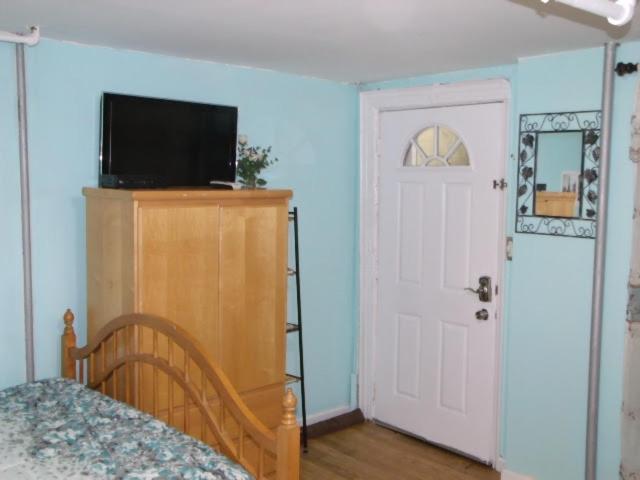COTTAGE FEEL GROUND FLOOR STUDIO - Housity