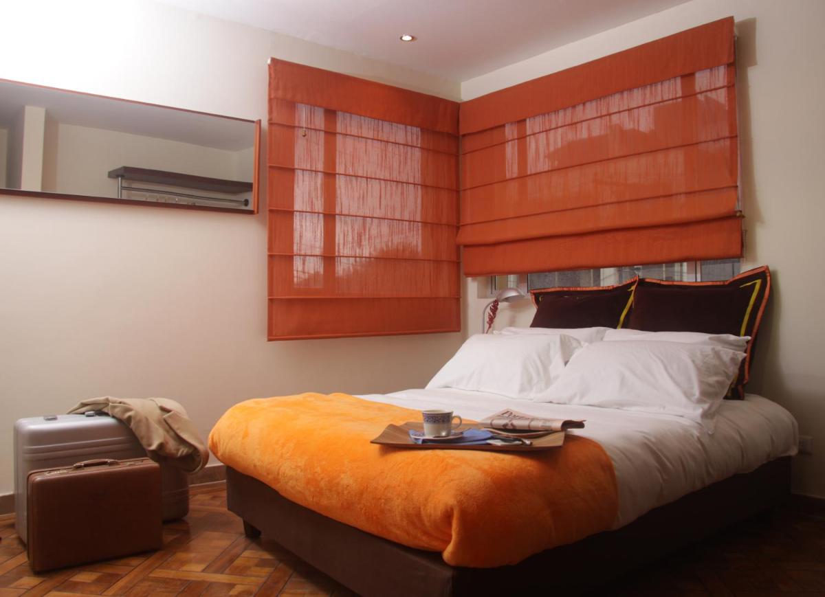 6 Suites Hotel - Housity