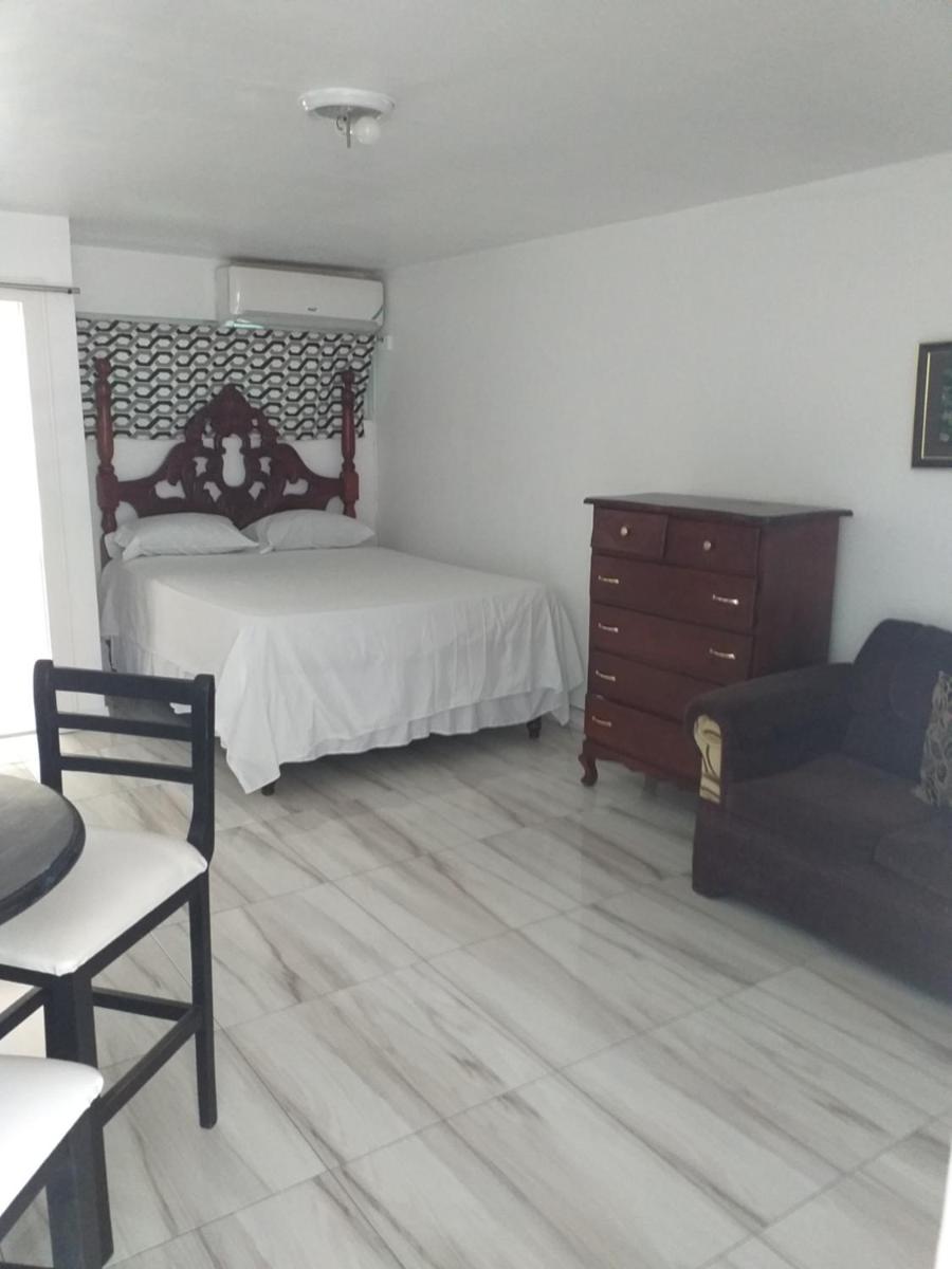 Malia's Cozy Studio - Housity