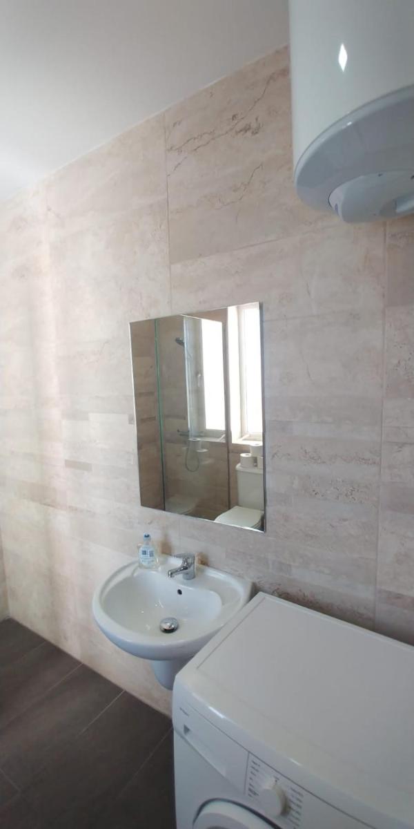 Suitetrails - Wonderful apartments with shared jacuzzi and panorama rooftop