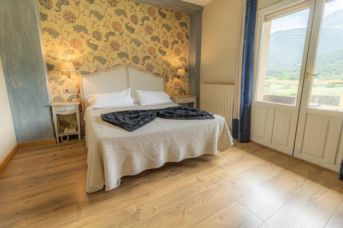 HOSTAL RIO ARA BELLOSTA by Vivere Stays - Housity