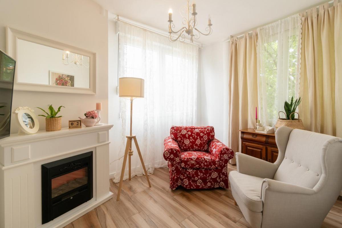 Apartment Lolić Pirovac - Housity