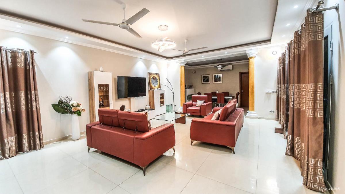 Deluxe Résidence Ouaga 2000 - Housity