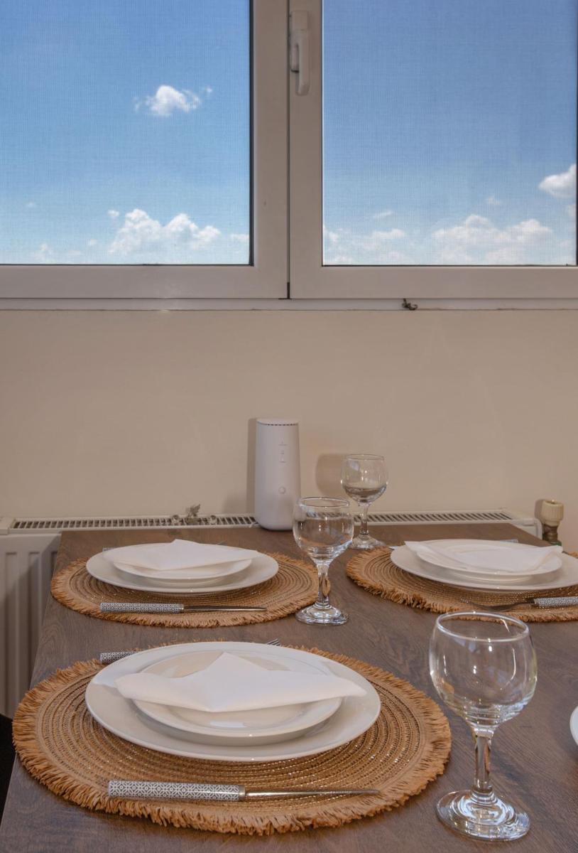 Rooftop apartment with great veranda - Housity