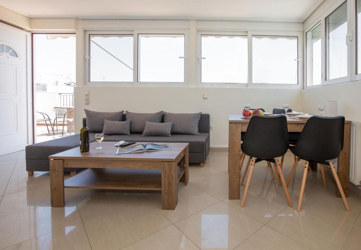 Rooftop apartment with great veranda - Housity