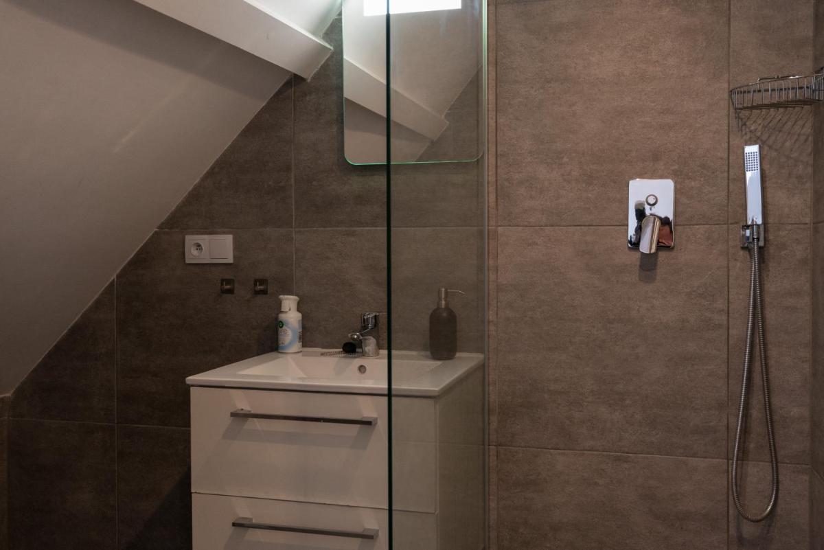 Raam Studio's - Housity
