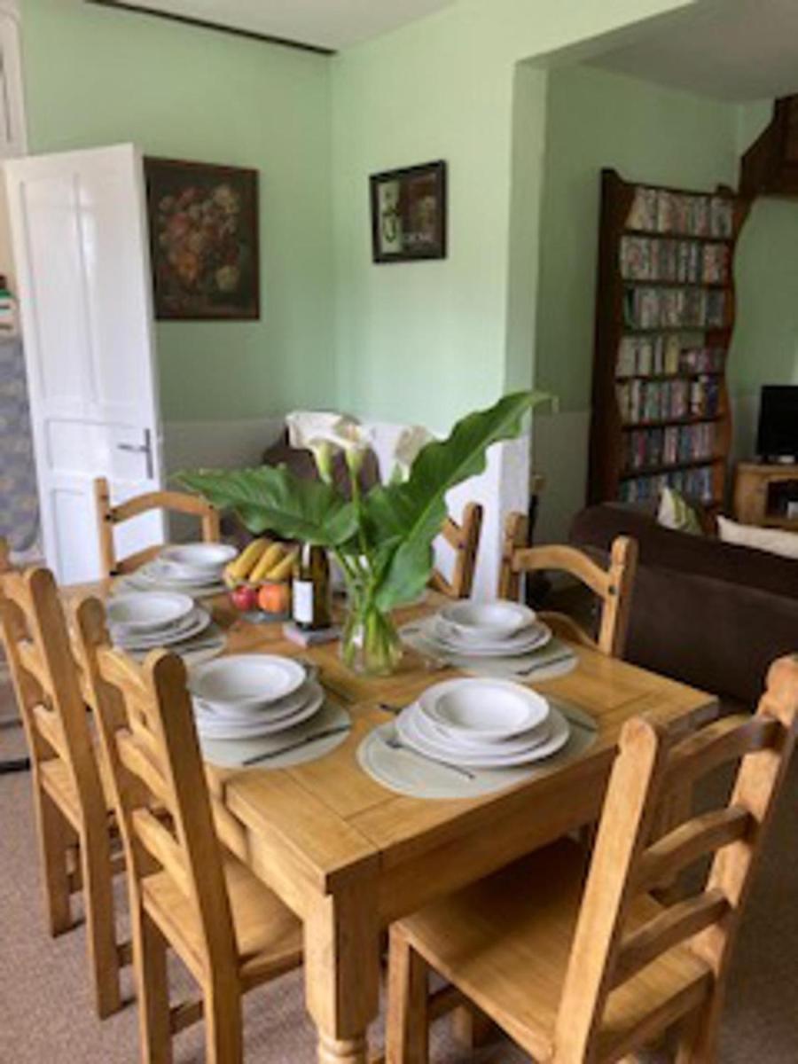 Suitetrails - Inviting 3-Bed House in langourla brittany