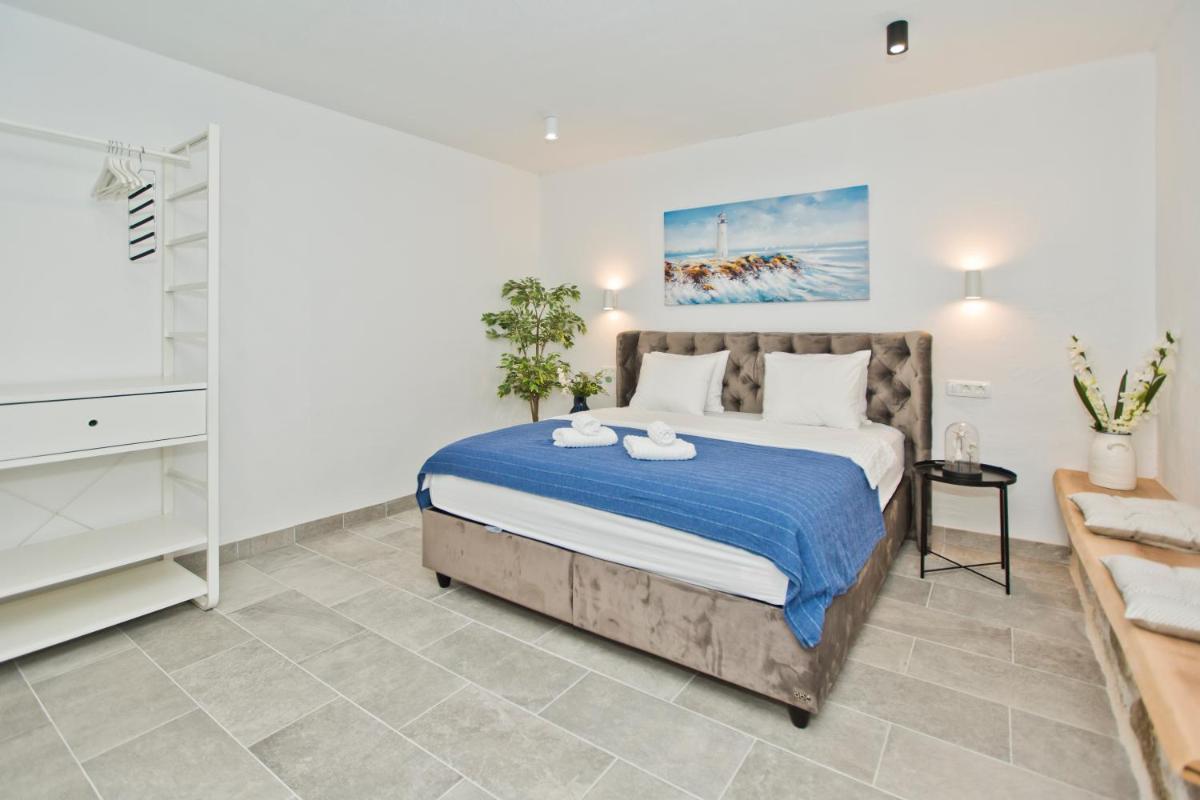 Apartment and Studios Happy Place - Housity