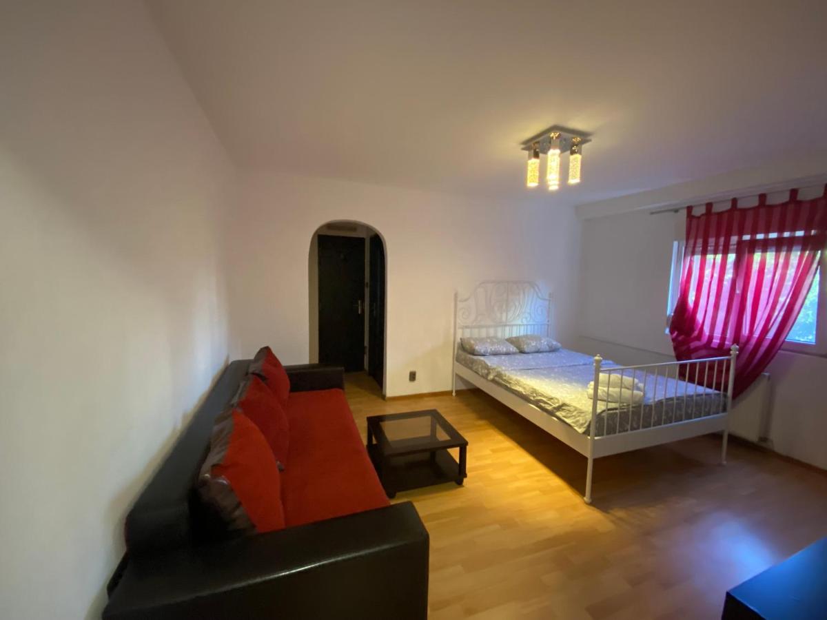 Sleep And Go - Housity