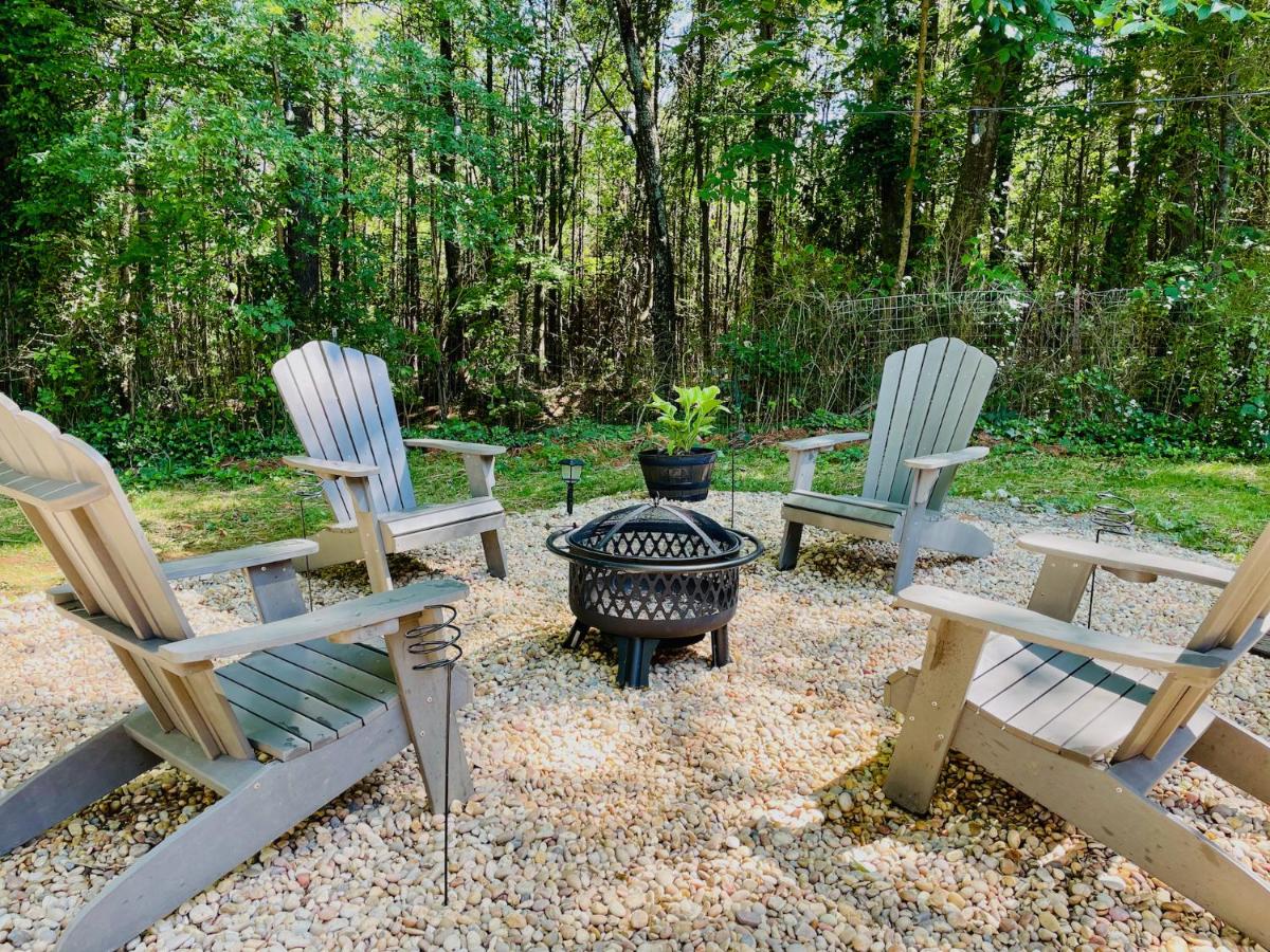 Bountyland Cottage - Lake Keowee - Mountains - Clemson University - Housity