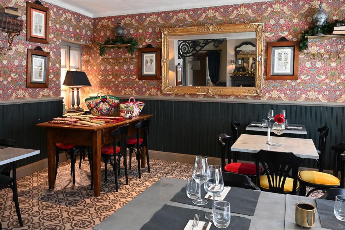 La Piazzetta degli Artisti - Boutique B&B - Housity
