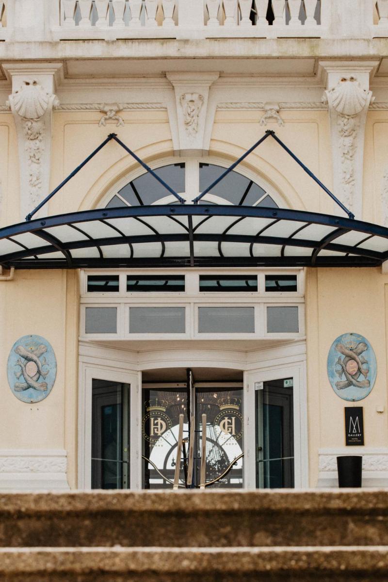 Façade ou entrée de l'établissement Le Grand Hotel de Cabourg - MGallery Collection