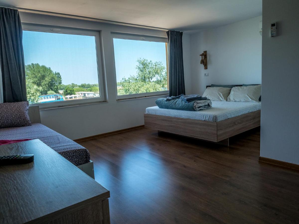 Vila Alga - Housity