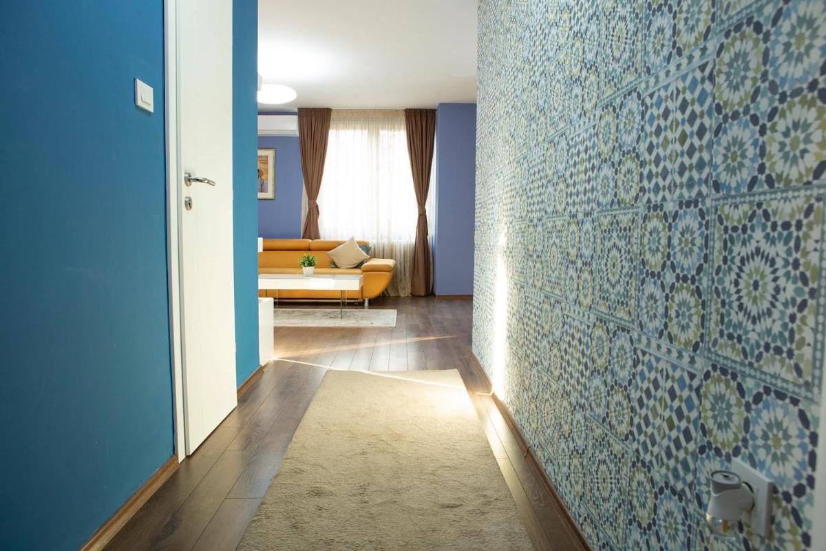 Suitetrails - SkopjeLUX Apartments Center
