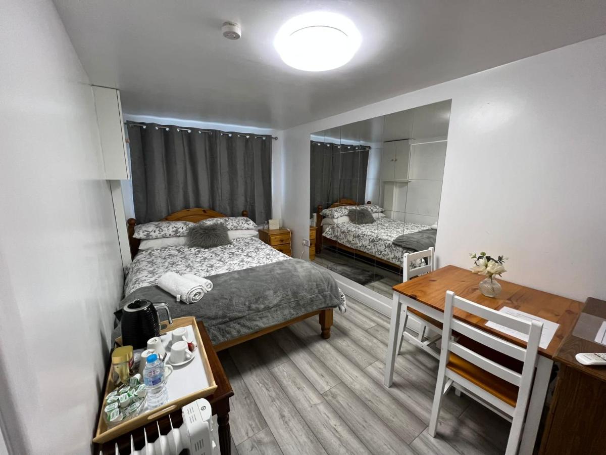 Dream Ensuite Rooms - Housity