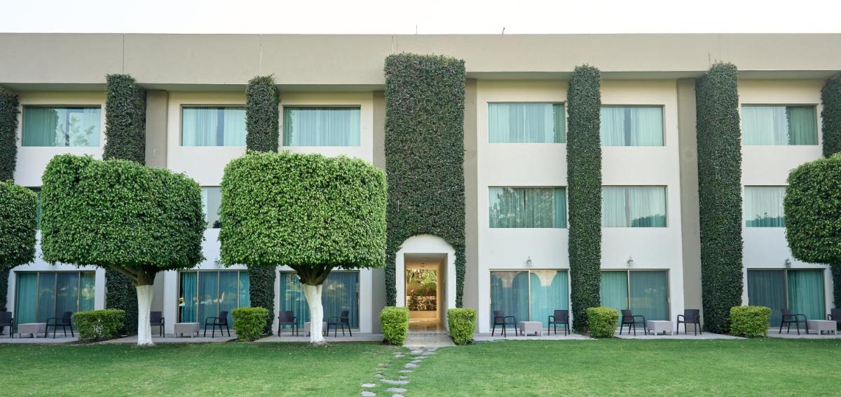 Suitetrails - Hotel Estancia Business Class