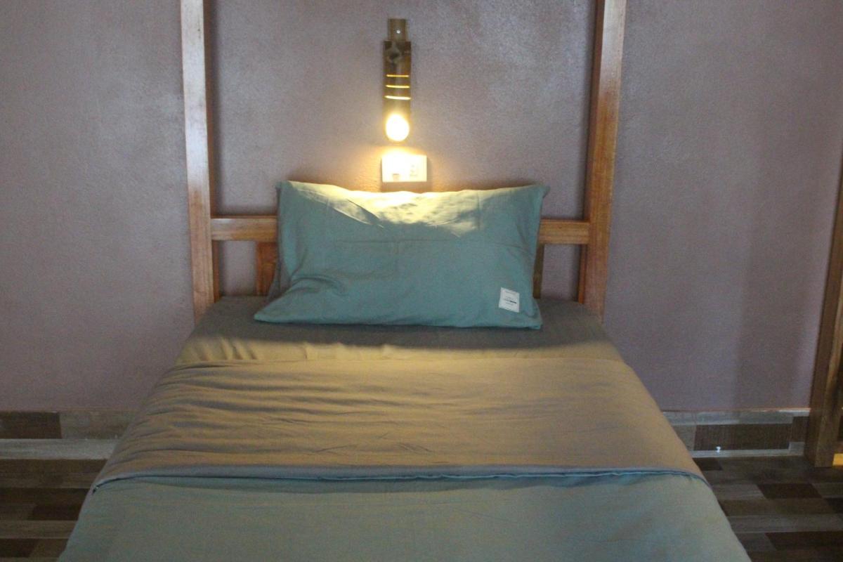 Ba Be Hostel - Housity