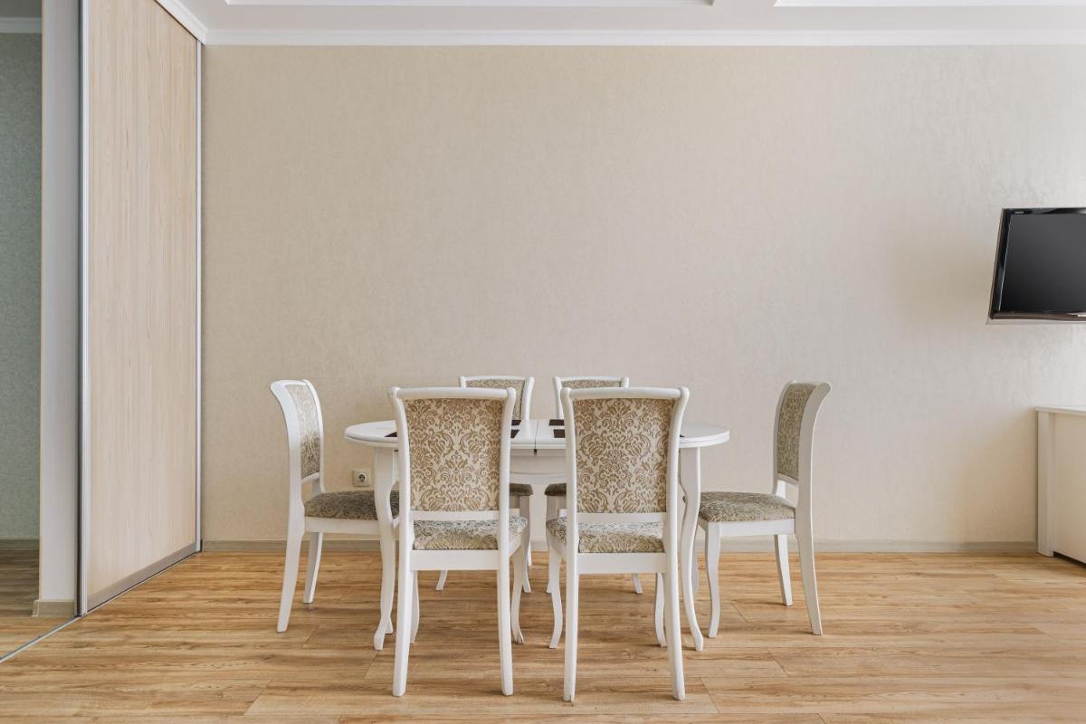 Arcadia Panoramic View Luxury Apartments - Housity
