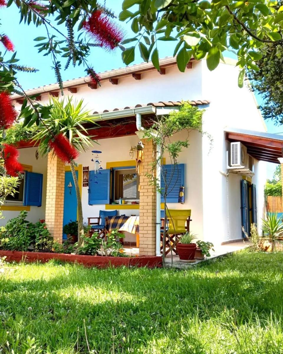 Kozetis Cottage by Air Vitesse - Housity