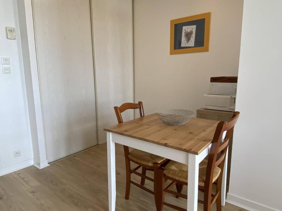 Appartement 2ch, vue mer, plage à 200m, parking, Trégastel - FR-1-368-131 - Housity