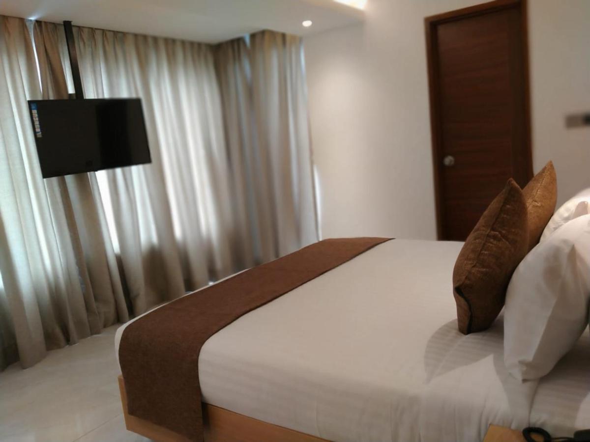 Hotel X Narsingdi - Housity