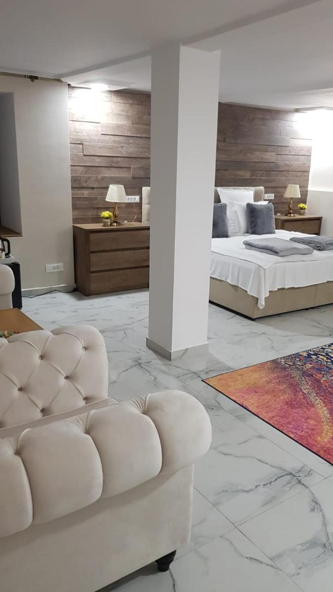MINI POOL ROOMS - ULTRACENTRAL - piscina cu hidromasaj - Housity