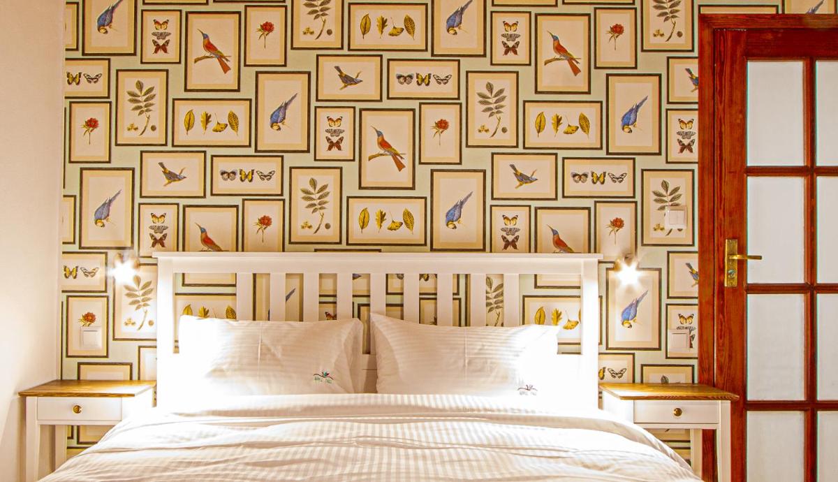 Apple Tree House - Housity