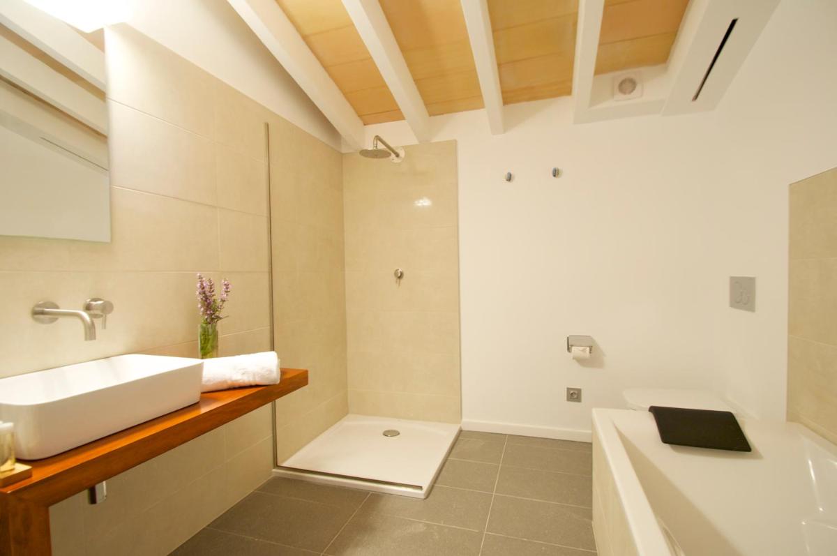 Un baño de Bennoc Petit Hotel - Only Adults