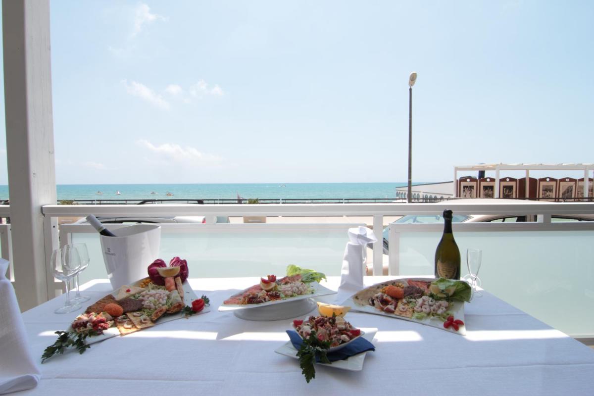 Hotel Miramare - Housity