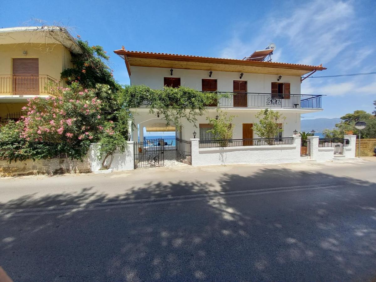 Ekie Apartment with sea view - Housity