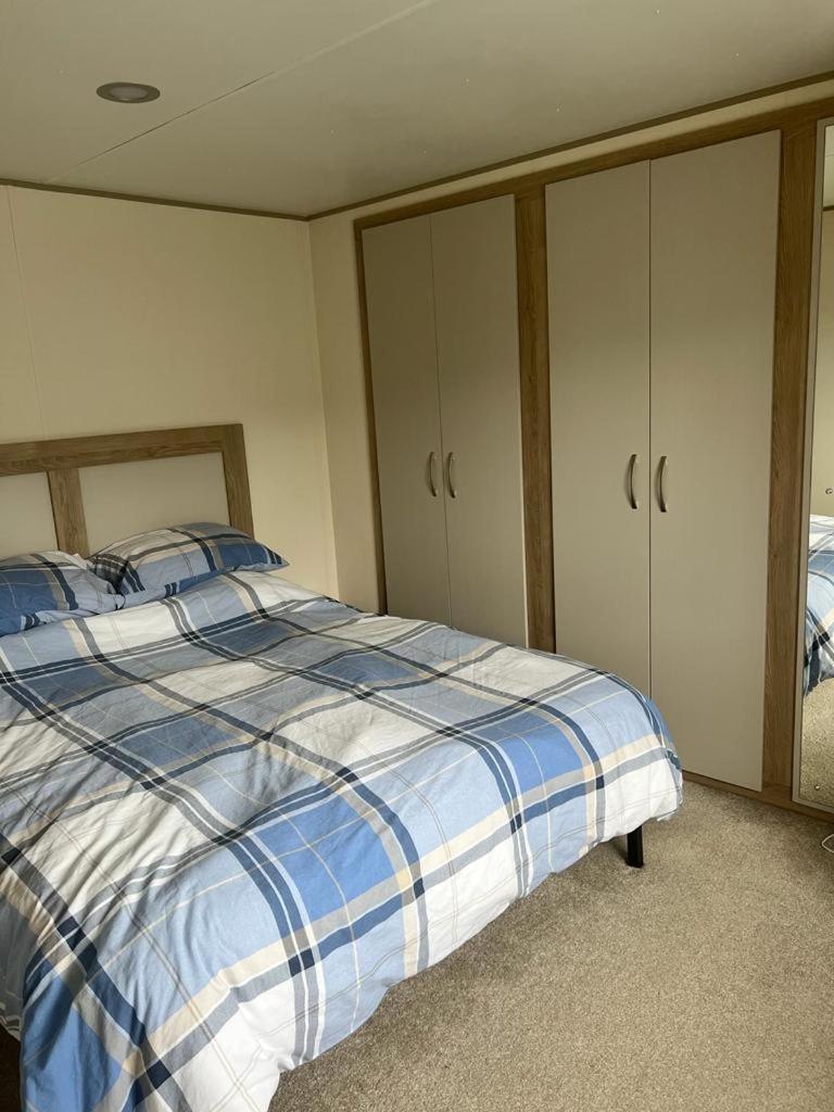 Felixstowe beach holiday park - Housity