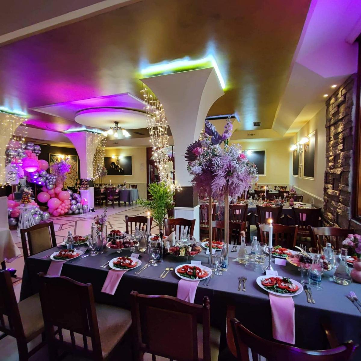 Khotel restorant tirolia - Housity