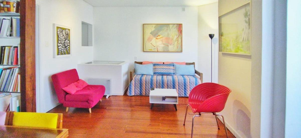House with large terrace, jacuzzi and gated parking for one car - Housity