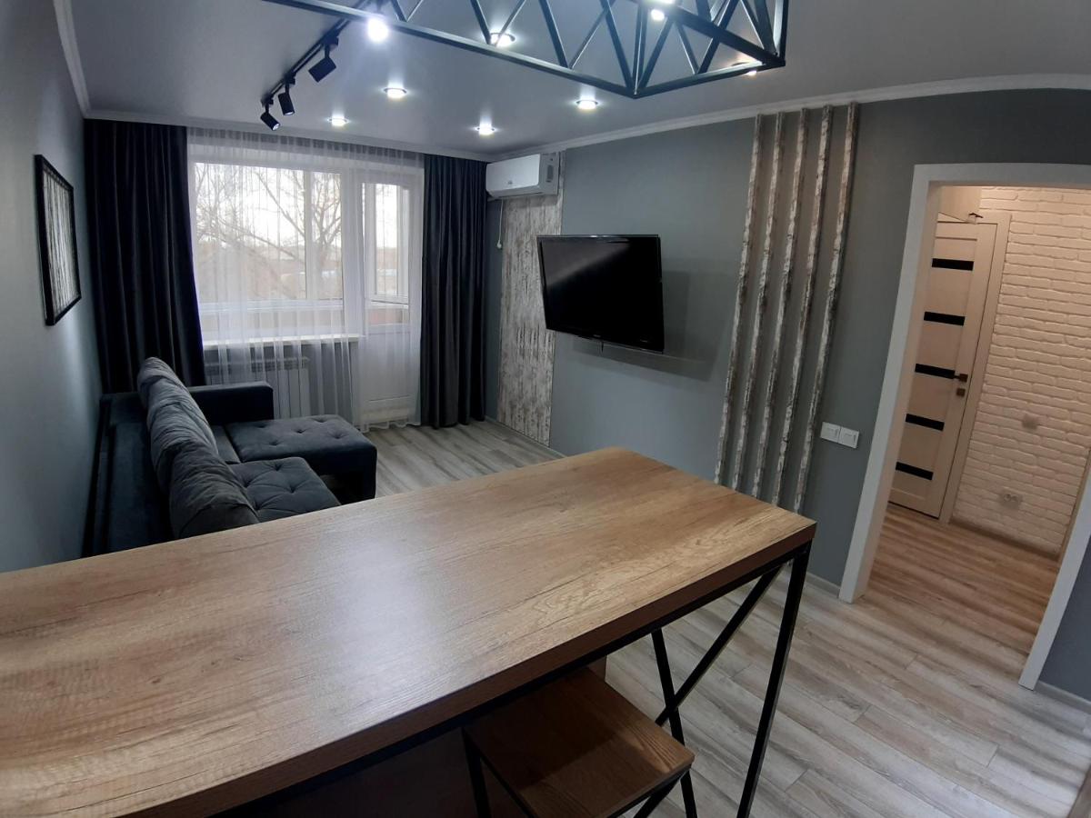 Apartment lux Tolstogo 90. Апартаменты люкс Толстого 90 - Hizvo