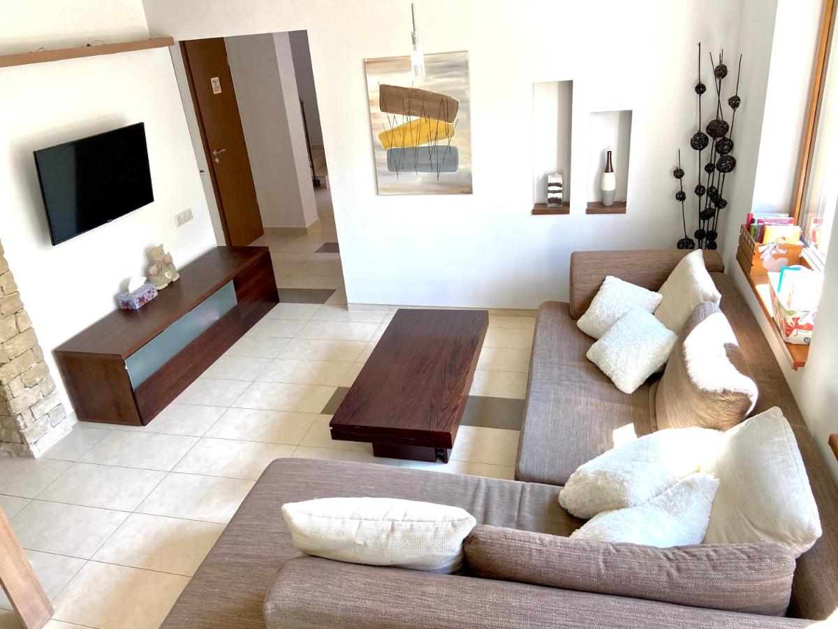 Stylish family holiday close to the beach - Housity