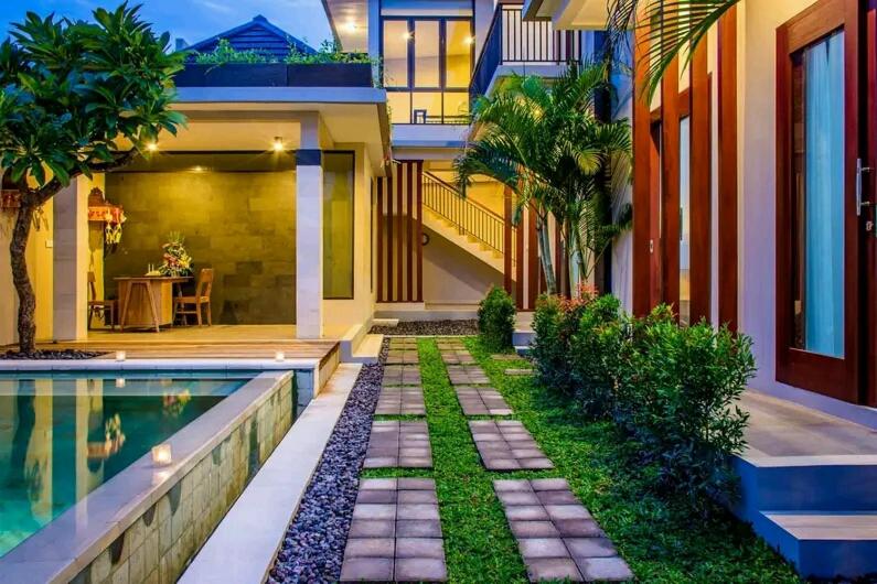 Room Valka Bali Seminyak - Housity