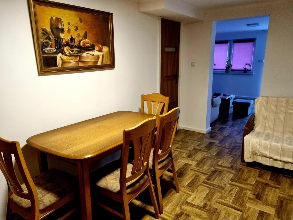 Nocleg pod Wielkim Dzia?em - Housity