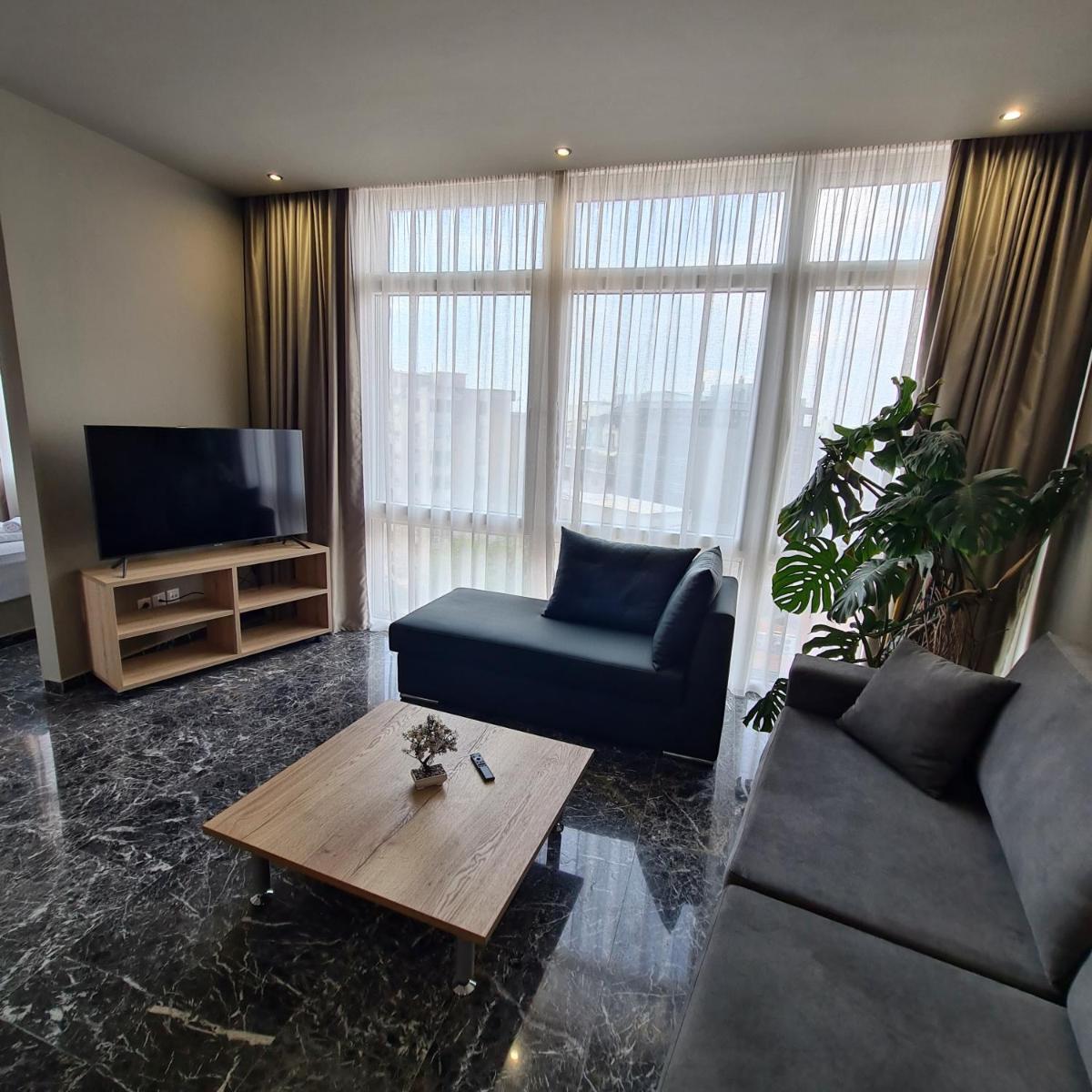 Ladadika 5th Floor - Housity