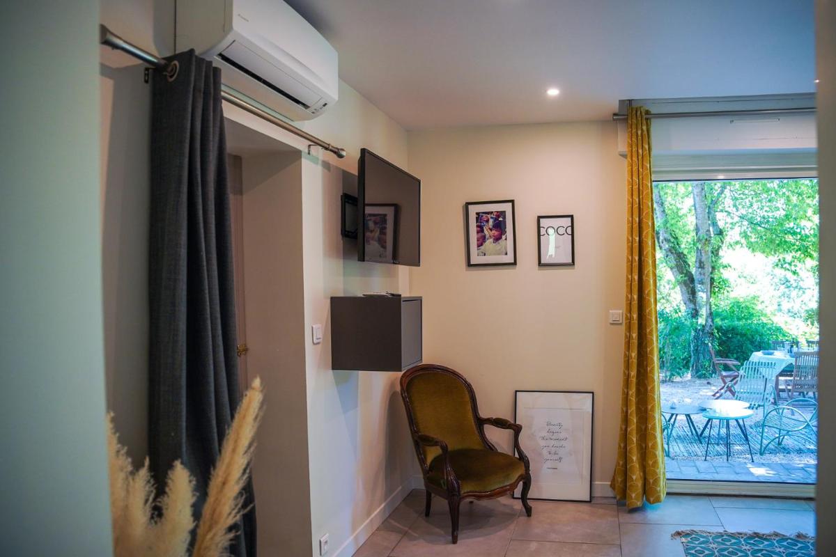 suite indépendante au calme avec piscine - Housity