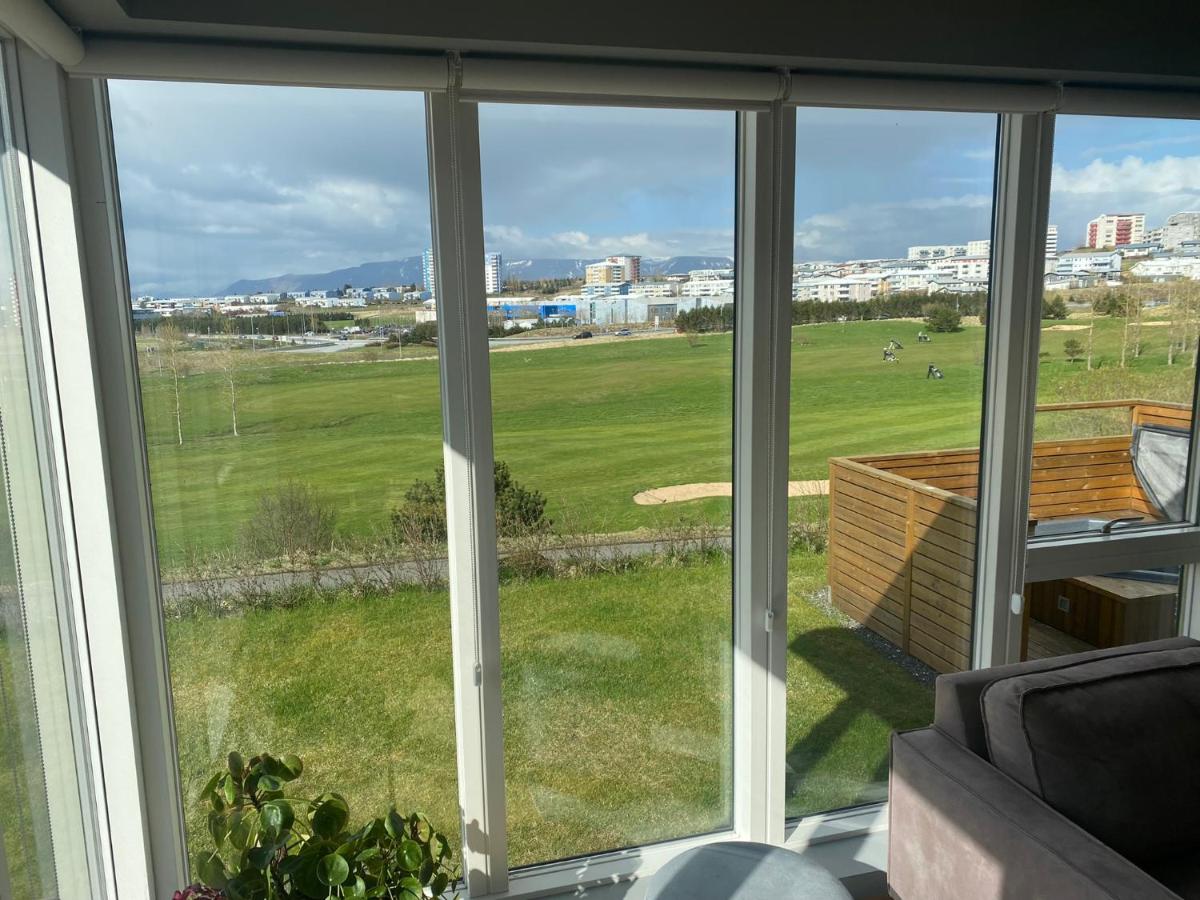 Villa with a view (golf course), hot tub and gym - Housity