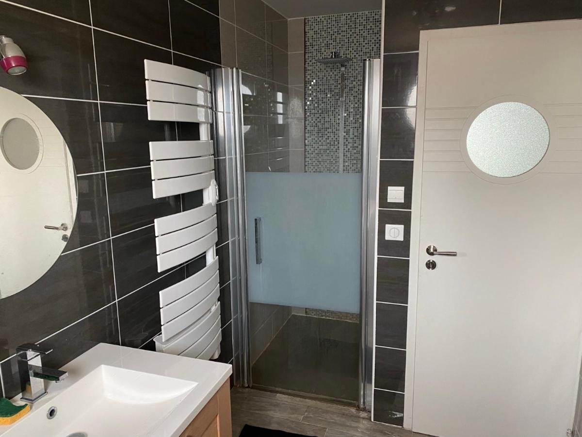 Villa avec vue sur vignes à 15min des plages - Housity