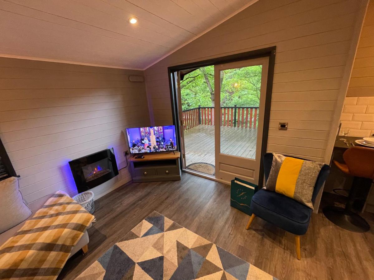 L14 - Riverside Penrhyn Lodge - Housity