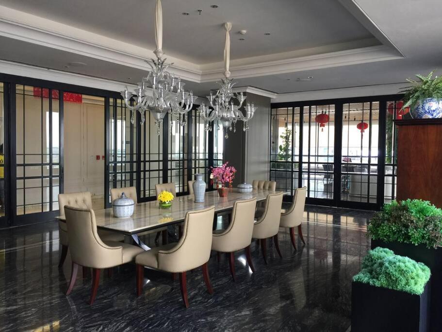 Condominium The Peak Tp 5 - Housity