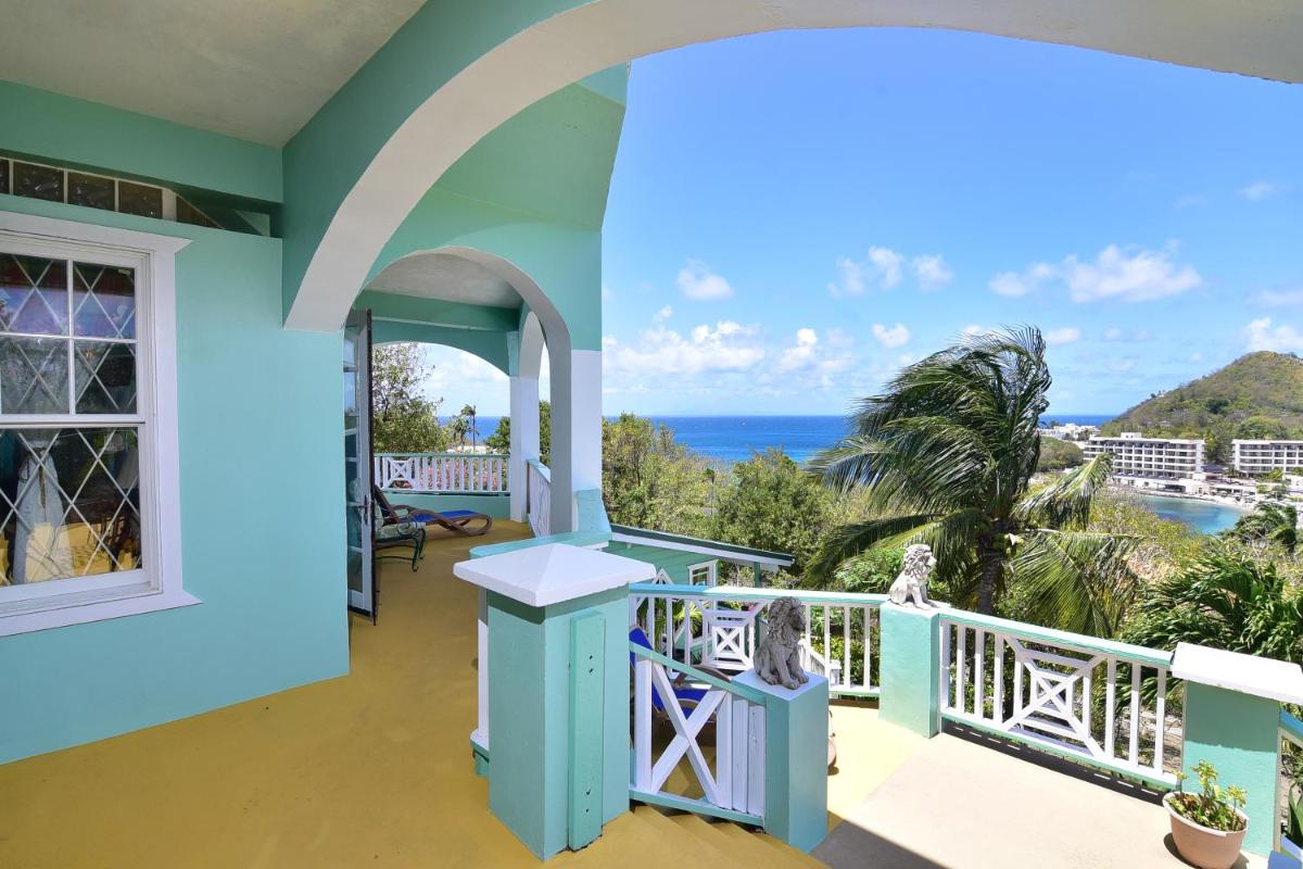 BeachFront Villa - Housity