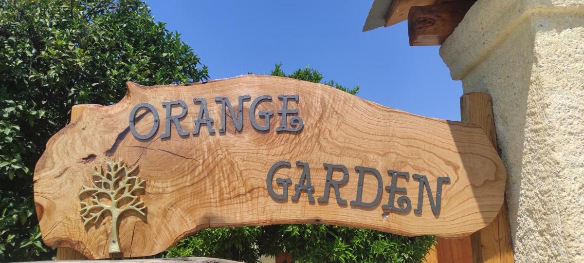 Orange Garden Loft - Housity