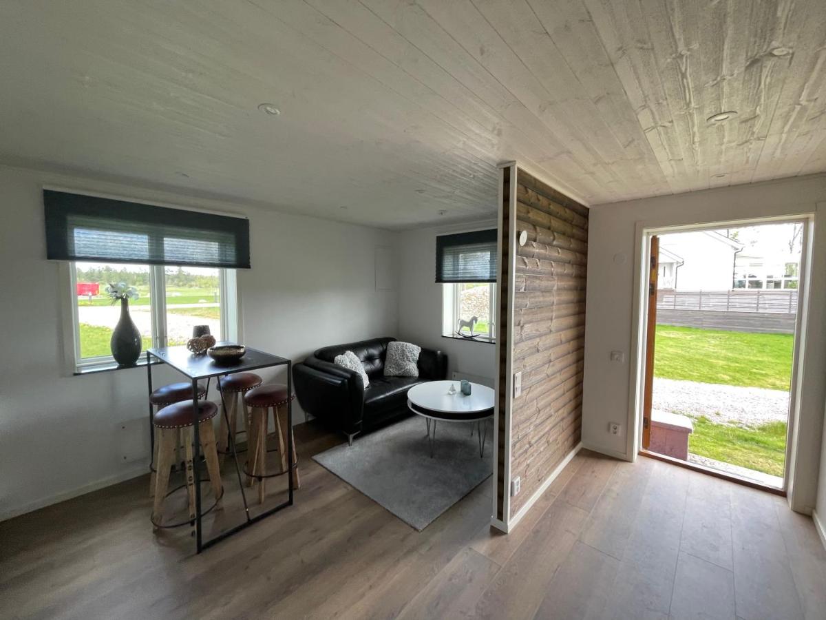 Hälla 1 nära jönåkers golfbana - Housity