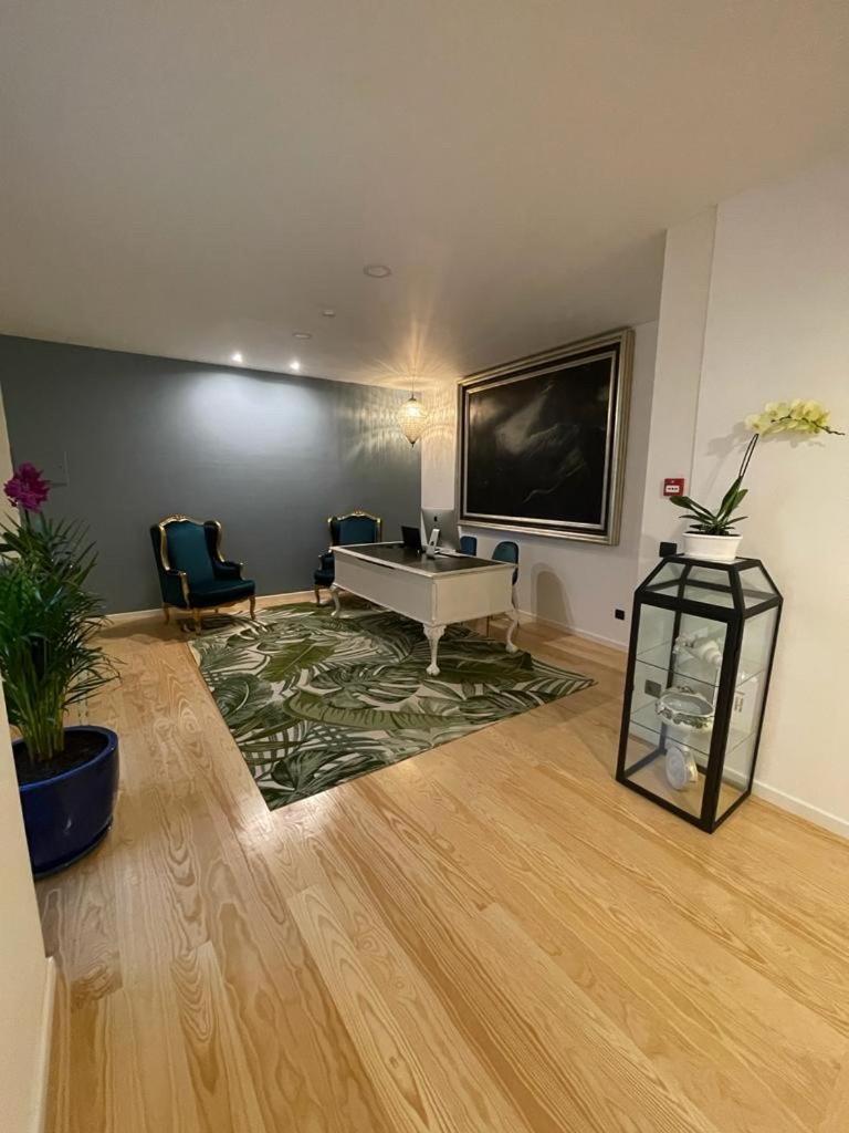PIER HOUSE Accommodation - Housity