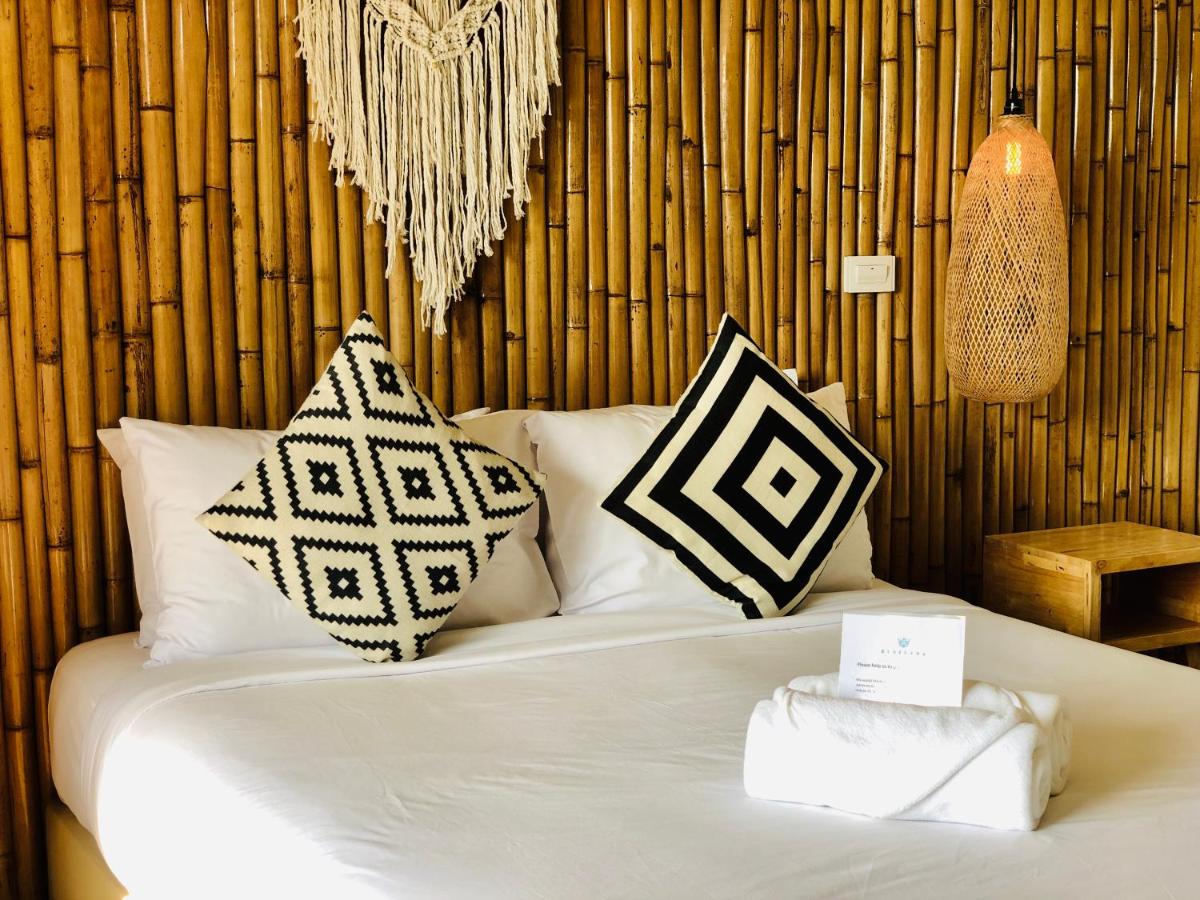 Bluerama - Adults Only - Housity